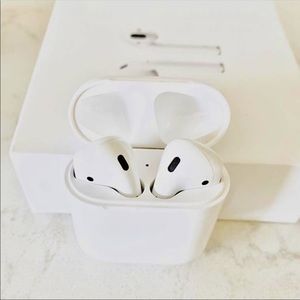 Apple AirPods !